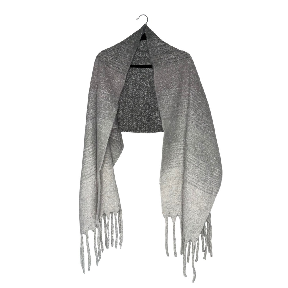 Mer-Sea & Co Scarf Women OS Gray Ombre Excellent Fringe Oversized Wrap Knit
